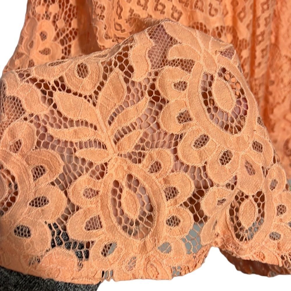 Lace Dress Junior's Size Large Coral Floral Sleeveless NEW - Picture 4 of 9